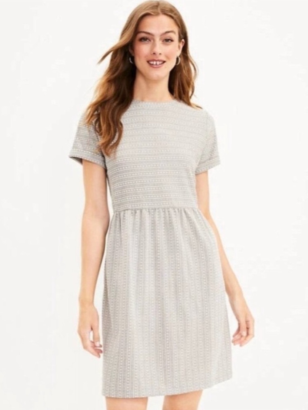 LOFT Grey and White Patterned Short Sleeve Dress